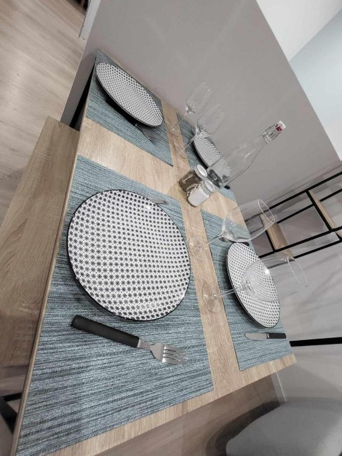 Appartement Canada 1 Valenciennes Dış mekan fotoğraf